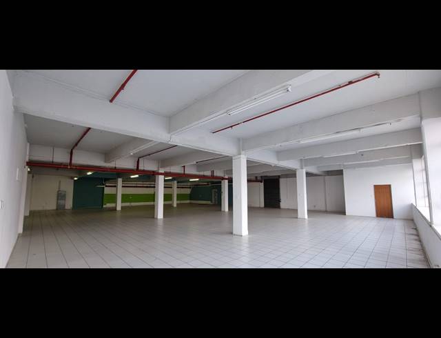 6,393M² WAREHOUSE FOR SALE IN PARK CENTRAL